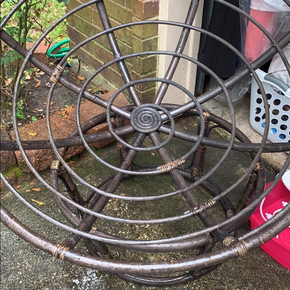 Papasan chair